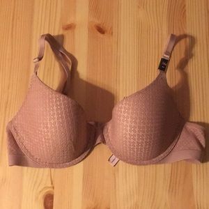 Victoria’s Secret Bra Demi 34B